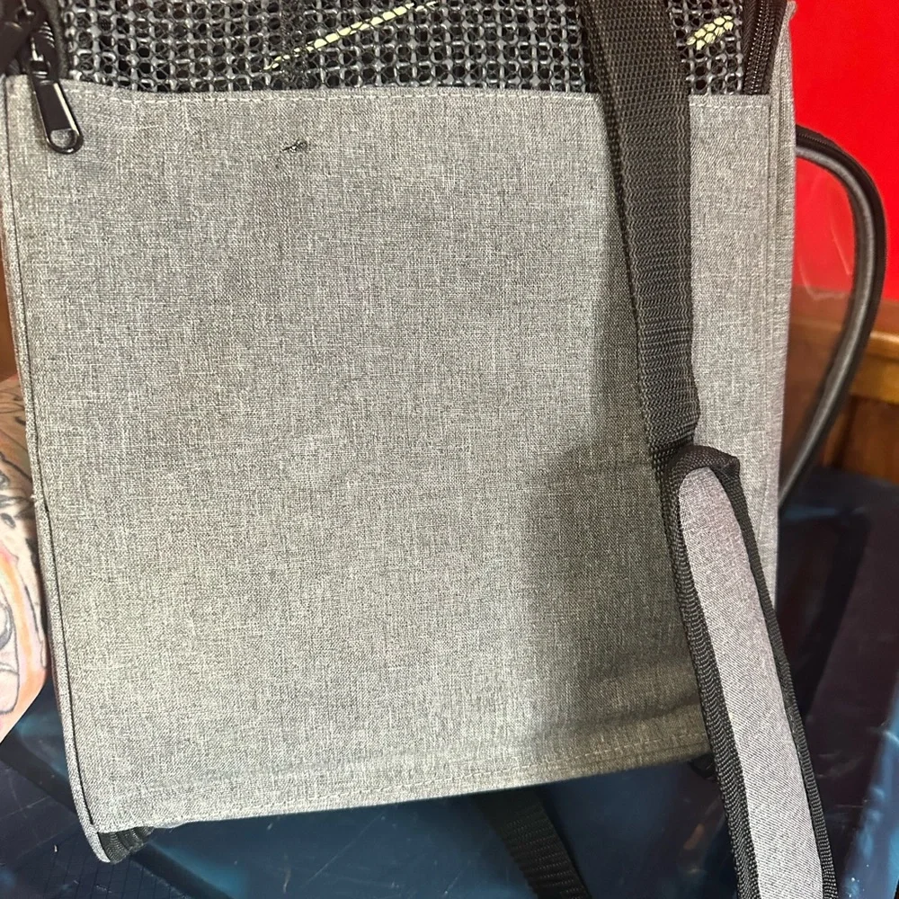 Small pet carrier